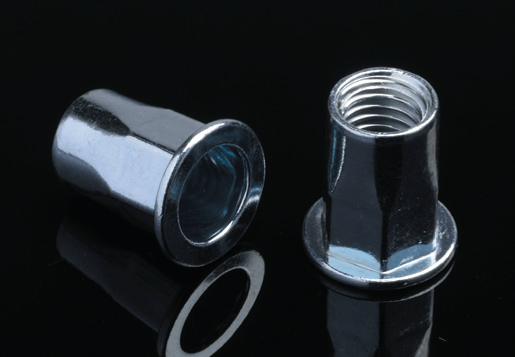 Baja kepala datar type body rivet nut tipe terbuka